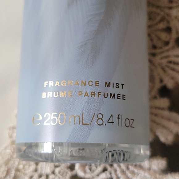 NWT VICTORIA'S SECRET SET FRAGANCE MIST+LOTION - Picture 3 of 10